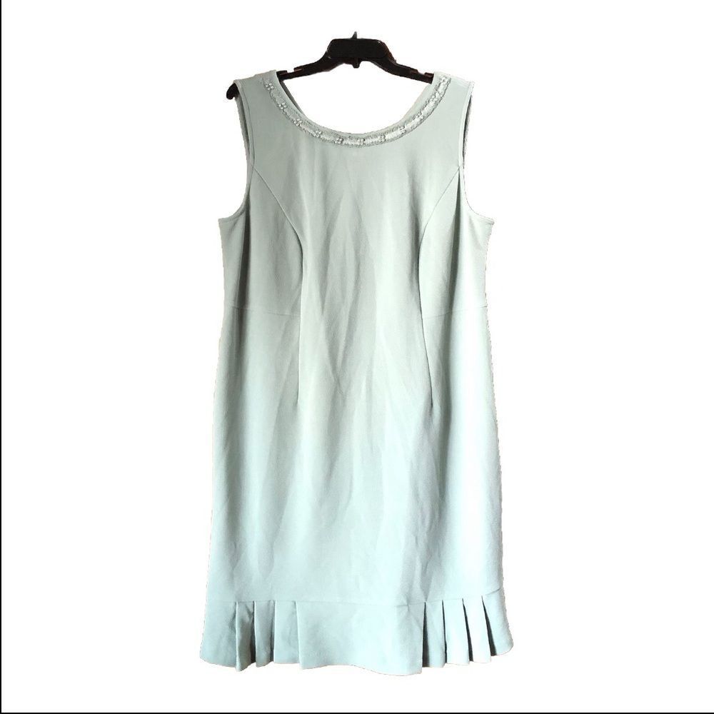 LE BOS Elegant Pearl Embroidered Crêpe Sleeveless Ruffle Sheath Dress - 20W